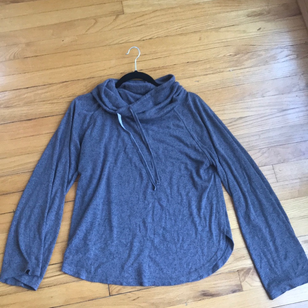 Gilligan & O’Malley sleep shirt/ sweatshirt